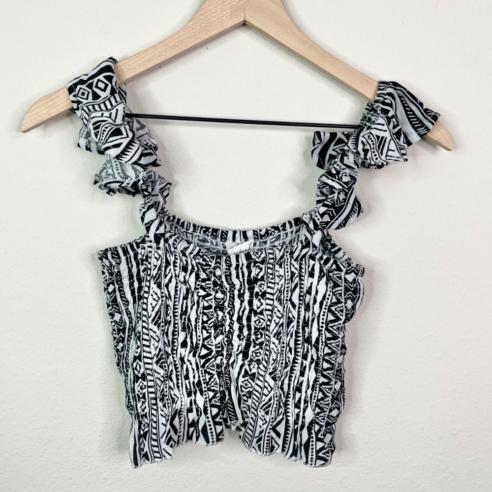 Kiwi and Punch Women's Black White Crop Tank Top Size Medium Geometric Aztec